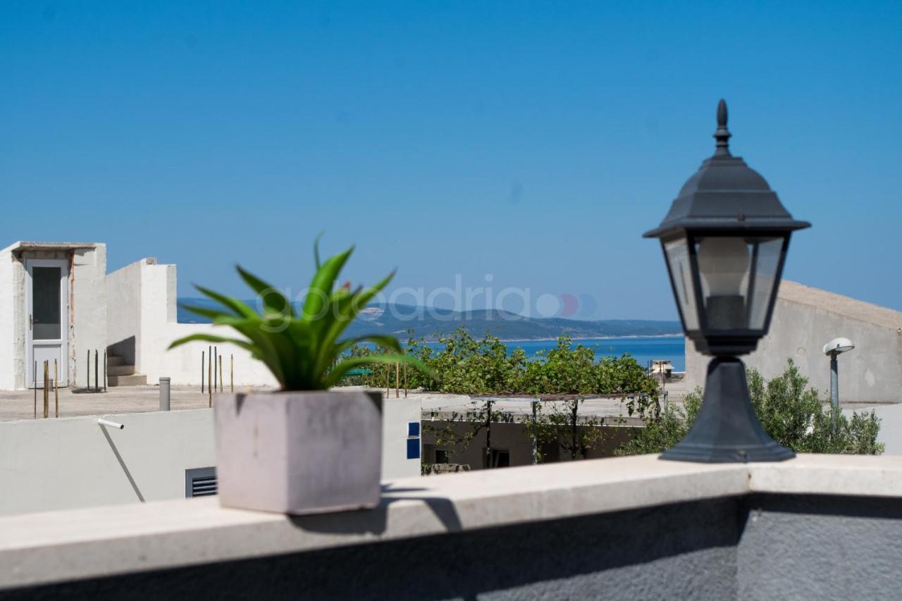 Apartment Vesna With Balcony & Free Parking Makarska Eksteriør bilde